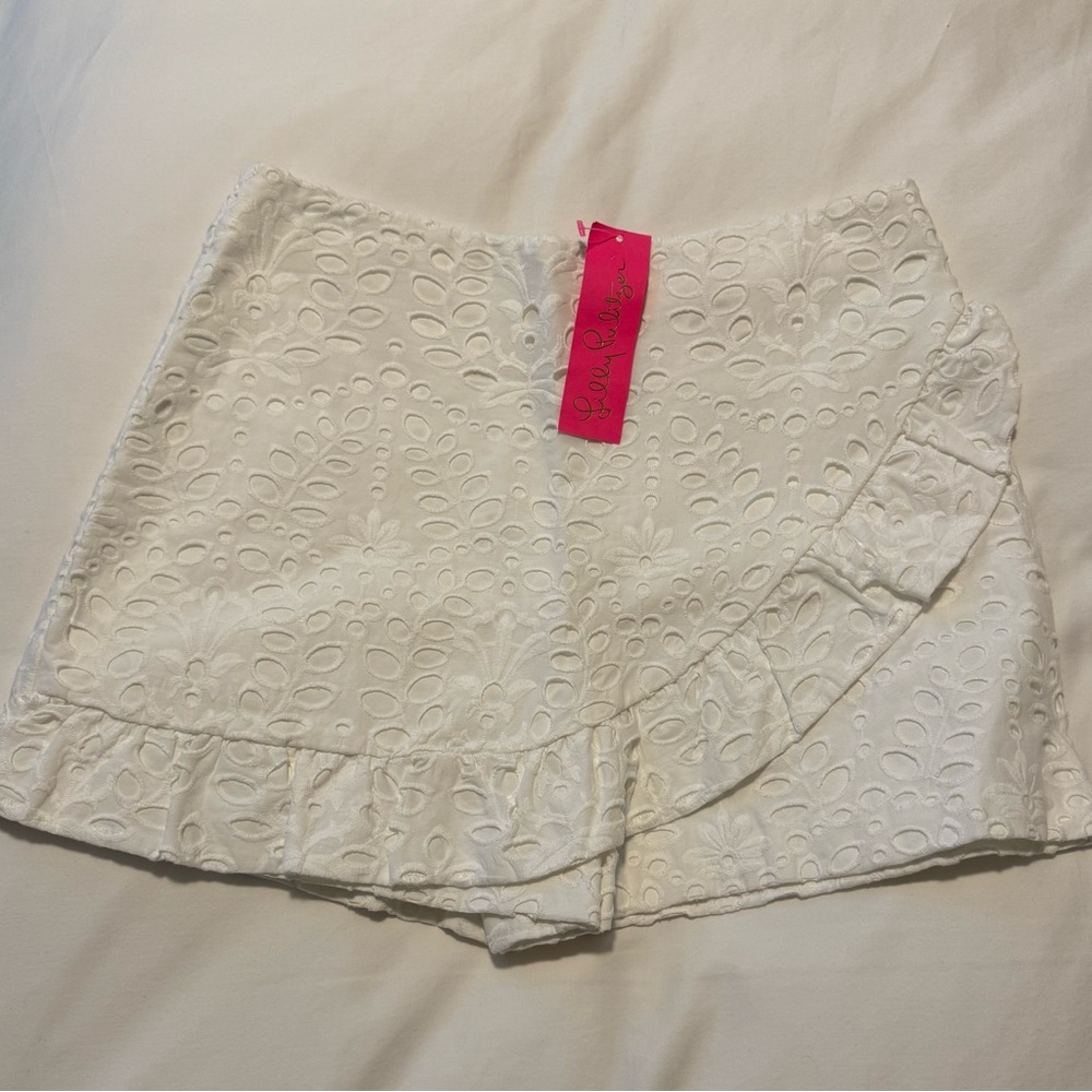 NWT Lilly Pulitzer Faye Skort Skort in Resort White Large Petal Eyelet - Picture 4 of 8